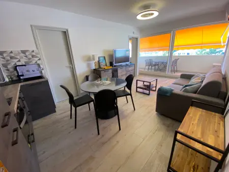 T2 32 m² terrasse sud, accès direct plage Eyrac : photo 1
