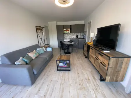 T2 32 m² terrasse sud, accès direct plage Eyrac : photo 8