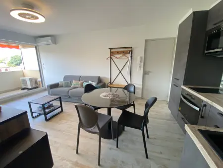 T2 32 m² terrasse sud, accès direct plage Eyrac : photo 10