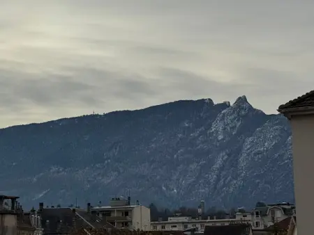 Type 1 avec balcon vue montagne à Aix-les-Bains : photo 6