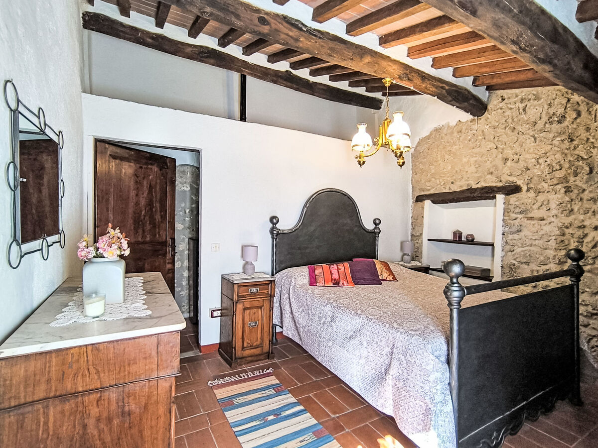 Shelter in the Heart of Tuscany – Maison Prata - Photo 16