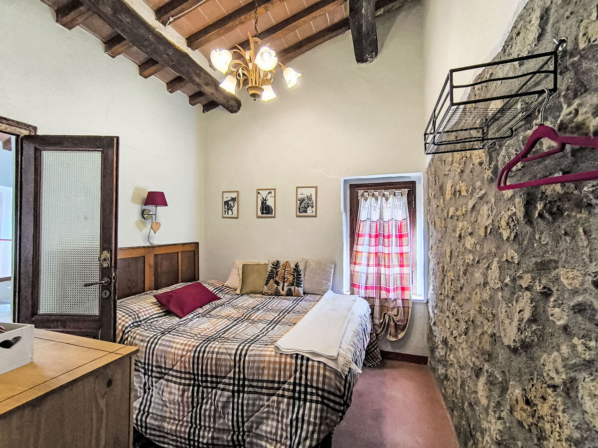 Shelter in the Heart of Tuscany – Maison Prata - Photo 22