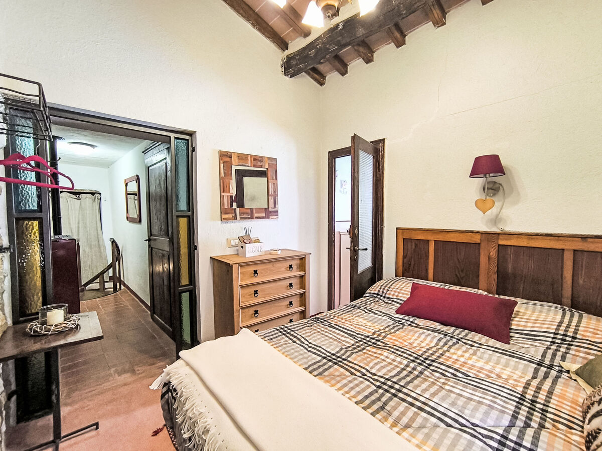 Shelter in the Heart of Tuscany – Maison Prata - Photo 23