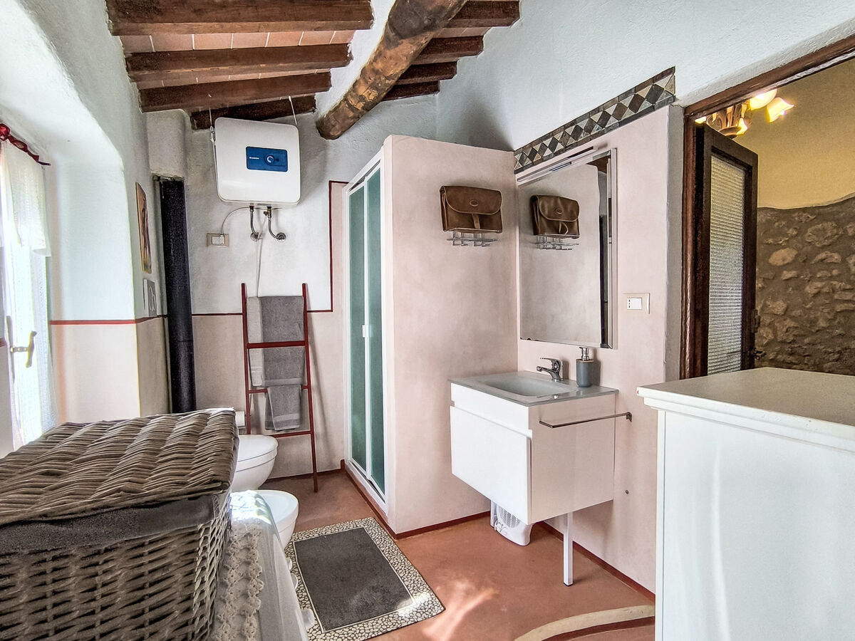 Shelter in the Heart of Tuscany – Maison Prata - Photo 25