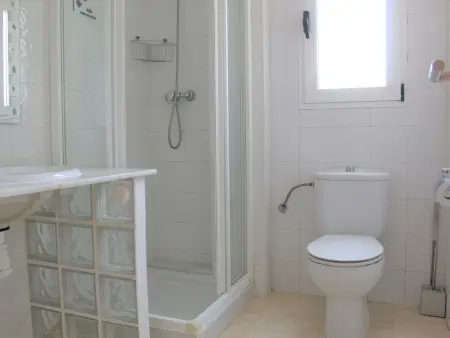 Appartement 2 chambres climatisé à 550 m de la plage : photo 13