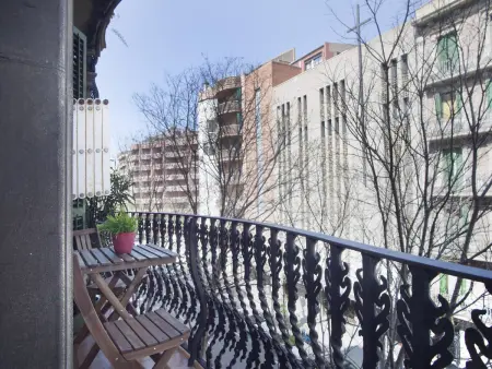 Appartement 4 chambres, central & tranquille à Barcelone : photo 2
