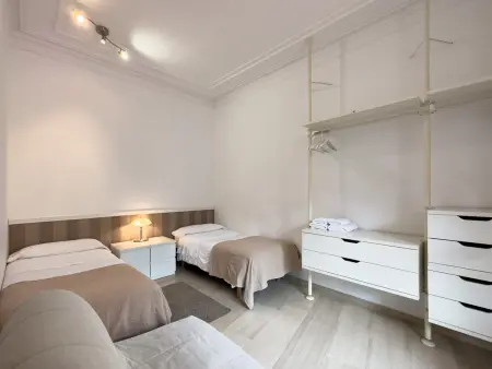 Appartement Eixample avec terrasse et hamacs - Barcelone : photo 3