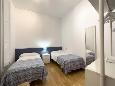 Appartement Eixample avec terrasse et hamacs - Barcelone : photo 4