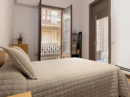 Appartement 2 ch avec balcon, Gracia Barcelone : photo 6
