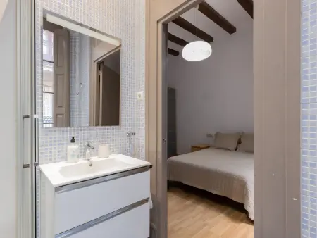 Appartement 2 ch avec balcon, Gracia Barcelone : photo 17