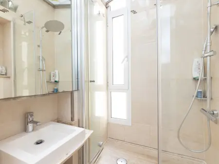 Appartement moderniste Eixample, 5 pers., balcon : photo 27