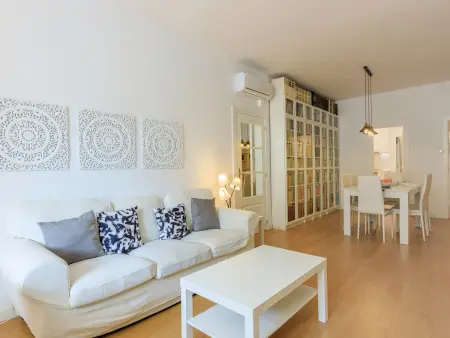 Appartement 3 ch Barcelone - Terrasse 40m² ensoleillée : photo 12