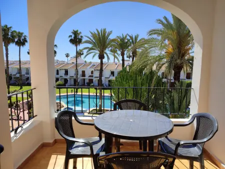 Appartement 1 chambre avec terrasse et jardin - La Manga : photo 5