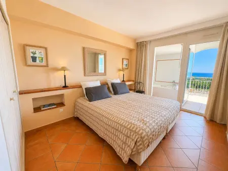 Appartement vue mer Saint-Cyr-sur-Mer, 4 pers. : photo 4
