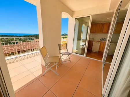 Appartement vue mer Saint-Cyr-sur-Mer, 4 pers. : photo 9