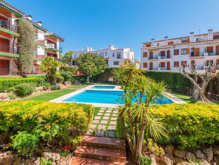 Location appartement à Calella de Palafrugell, Rez-de-chaussée central avec piscine communautaire et parking