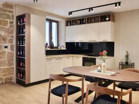 Maison Dariocchi à Kaštelir, piscine privée : photo 10