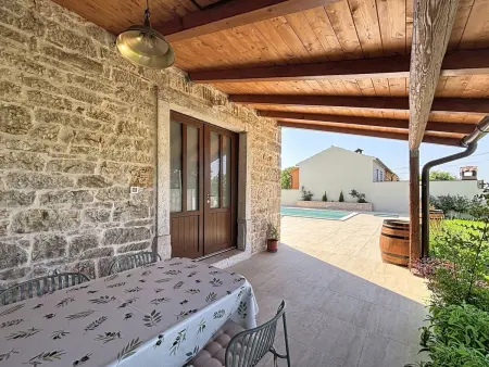 Maison Dariocchi à Kaštelir, piscine privée : photo 19