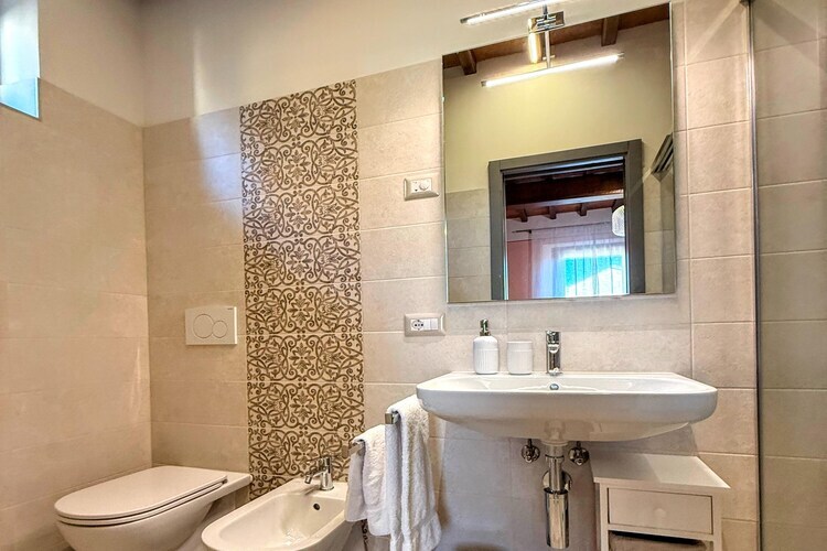 Vecchio Olmo, maison 18 personnes avec piscine à débordement - Photo 12
