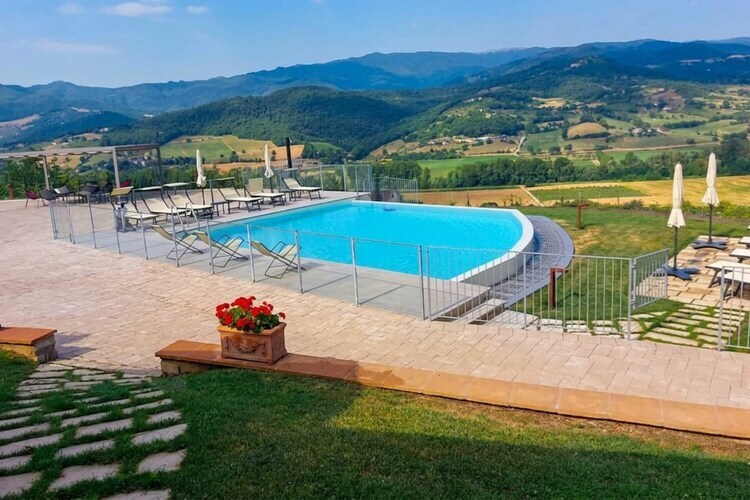 Vecchio Olmo, maison 18 personnes avec piscine à débordement - Photo 16