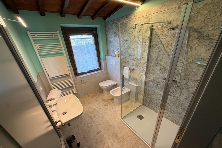 Vecchio Olmo, maison 18 personnes avec piscine à débordement - Photo 18