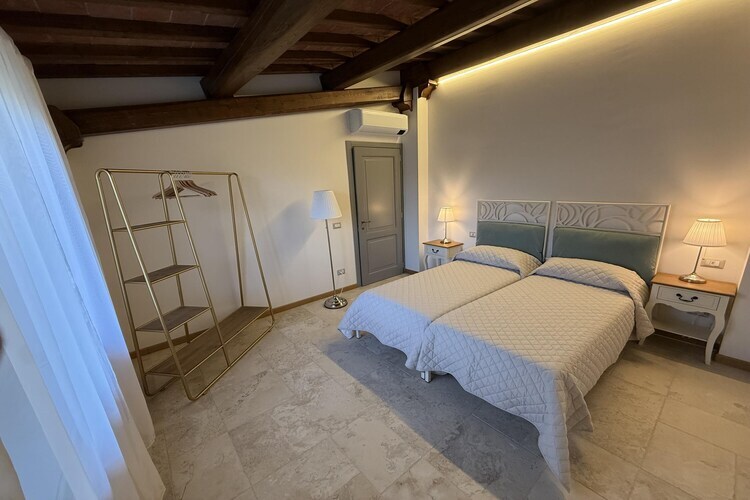 Vecchio Olmo, maison 18 personnes avec piscine à débordement - Photo 26