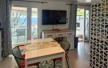 Mobil-Home vue mer avec piscine à Saint-Raphaël : photo 11