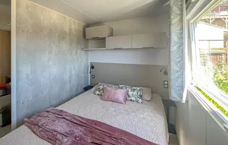 Mobil-Home vue mer avec piscine à Saint-Raphaël : photo 12