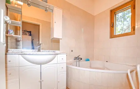 Maison 10 personnes avec piscine privée en Corse : photo 26