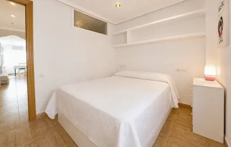 Appartement face à la plage à Puebla de Farnals, 1 chambre : photo 10