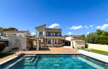 Location maison à Saint Raphaël, MAISON AVEC PISCINE 1