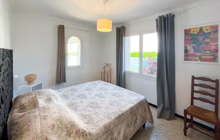 MAISON AVEC PISCINE 1, Location Maison 6 personnes à Saint Raphaël - Photo 4
