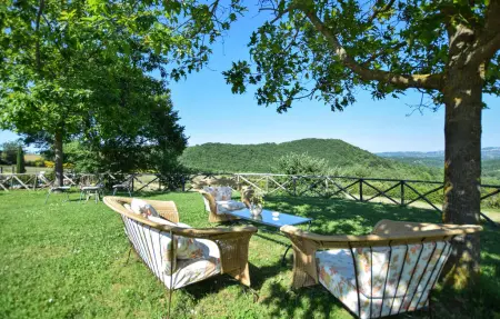 Maison 8 chambres avec piscine privée à Fabro : photo 3