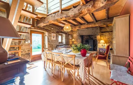 Maison bretonne de 1605, 9 pers., côte de granit rose : photo 3