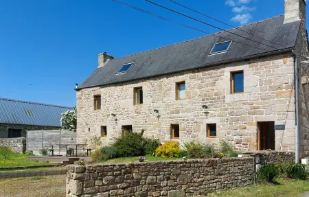 Maison bretonne de 1605, 9 pers., côte de granit rose : photo 7