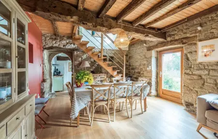 Maison bretonne de 1605, 9 pers., côte de granit rose : photo 9