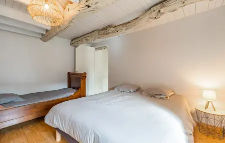 Maison bretonne de 1605, 9 pers., côte de granit rose : photo 12