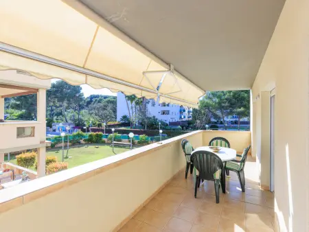 Appartement 6 pers. Salou : chambre enfants 5 lits, plage 5 min : photo 2