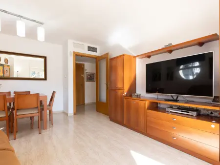 Appartement 6 pers. Salou : chambre enfants 5 lits, plage 5 min : photo 4