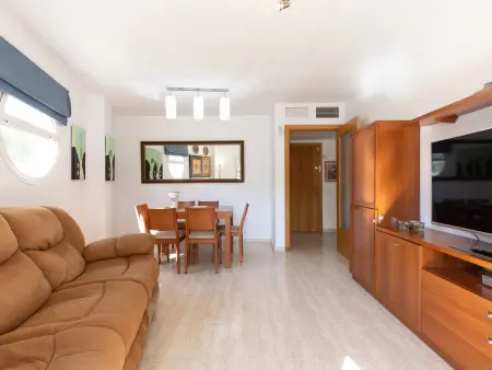 Appartement 6 pers. Salou : chambre enfants 5 lits, plage 5 min : photo 16