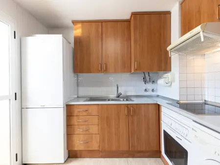 Appartement 6 pers. Salou : chambre enfants 5 lits, plage 5 min : photo 18