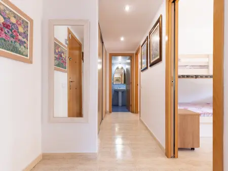 Appartement 6 pers. Salou : chambre enfants 5 lits, plage 5 min : photo 22