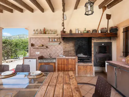 Villa 5 chambres piscine XXL eau salée, vue Sierra Tramuntana - Photo 10