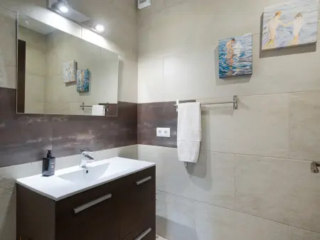 Villa 5 chambres piscine XXL eau salée, vue Sierra Tramuntana - Photo 15