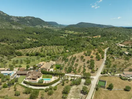 Villa 5 chambres piscine XXL eau salée, vue Sierra Tramuntana - Photo 25