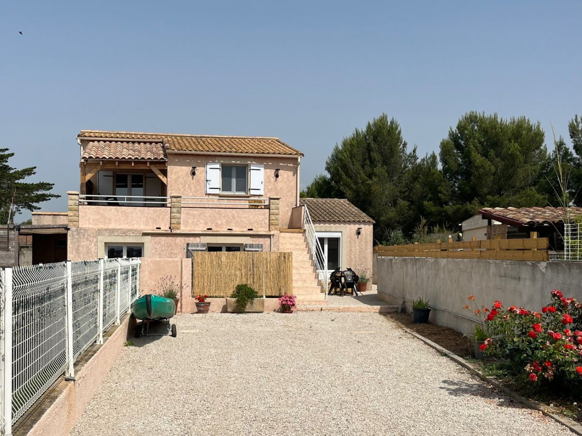 Maison atypique au bord de l'étang de Thau à Mèze - Photo 12