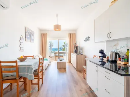 Appartement 2 chambres à 20 m de la plage, Quarteira : photo 5