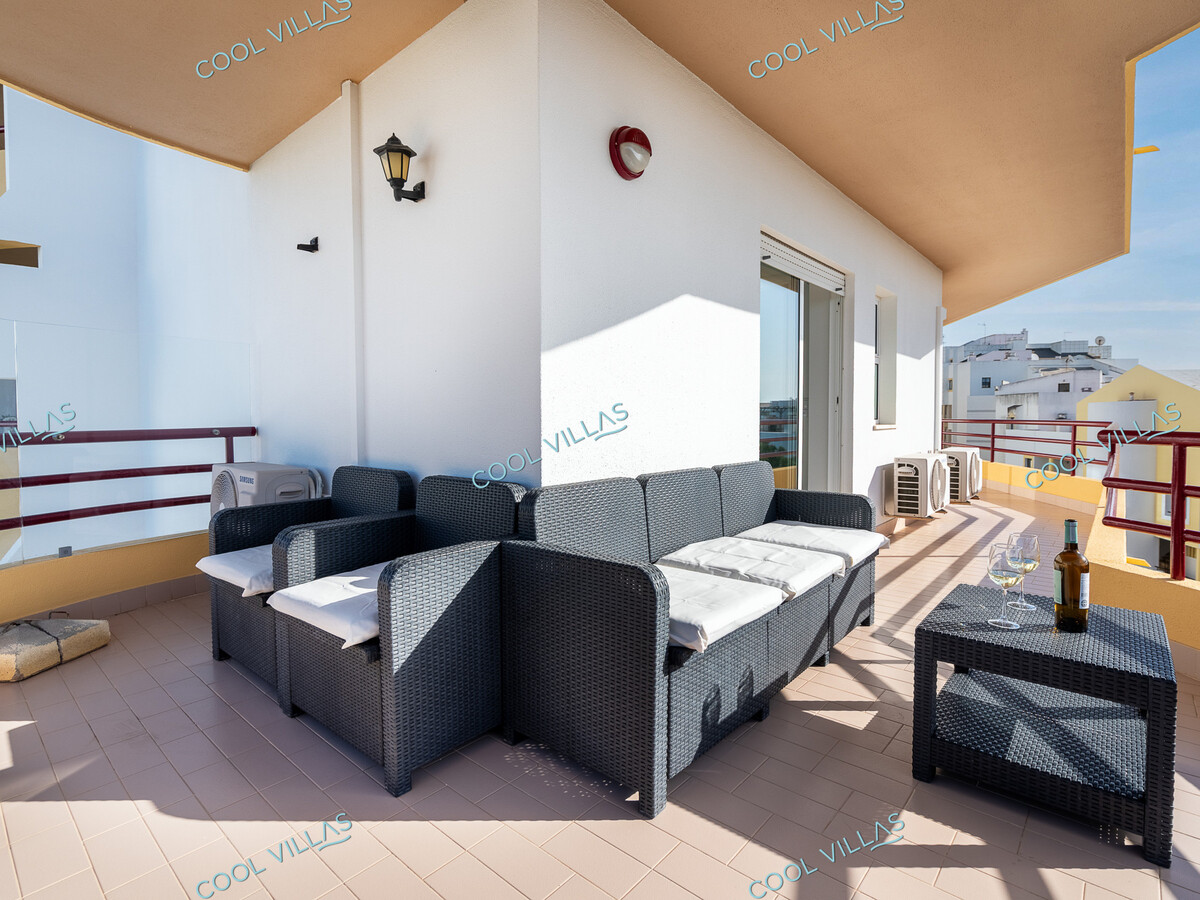 Appartement vue mer avec terrasse – Quarteira - Photo 4