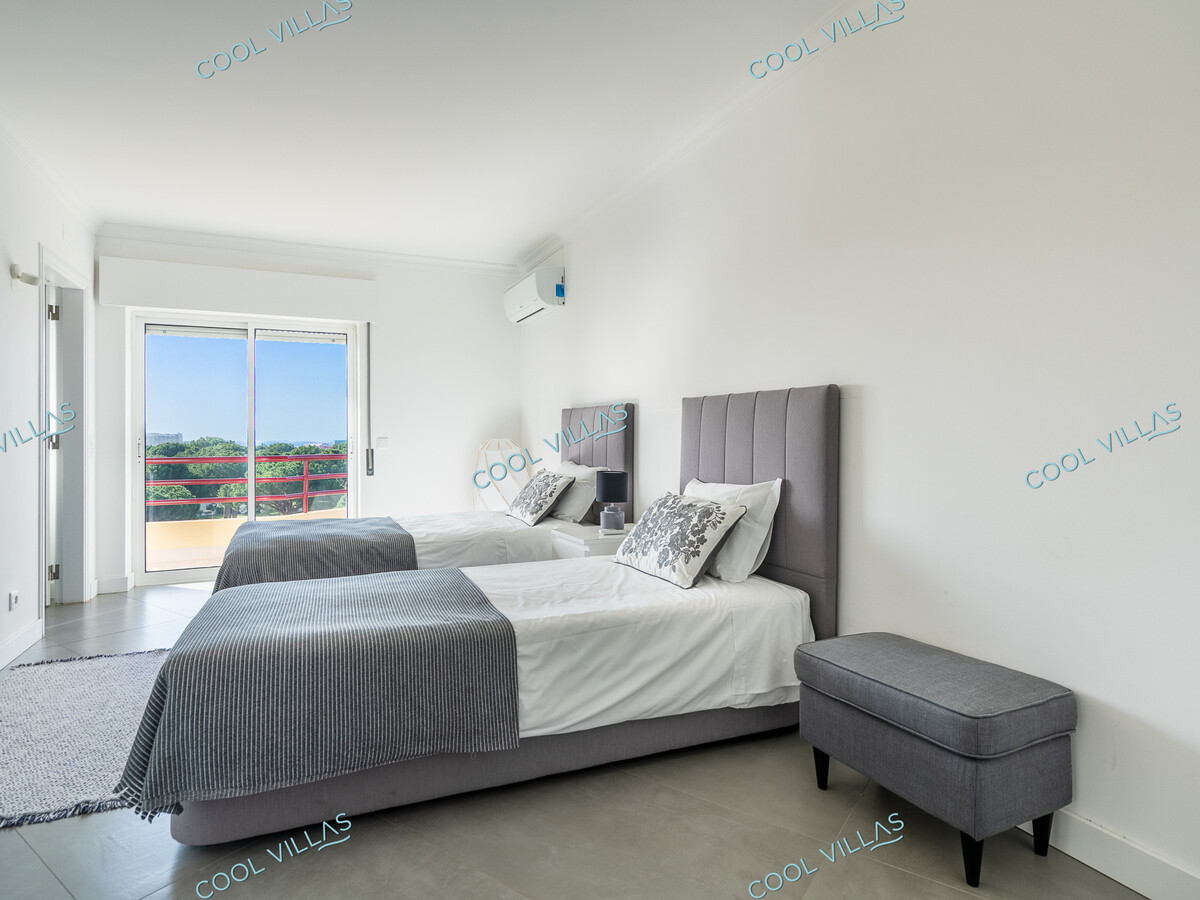 Appartement vue mer avec terrasse – Quarteira - Photo 25