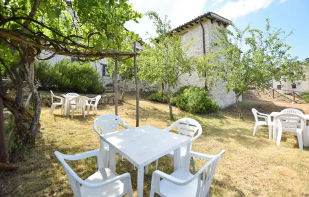 Maison 5 chambres avec piscine privée à Sellano : photo 12